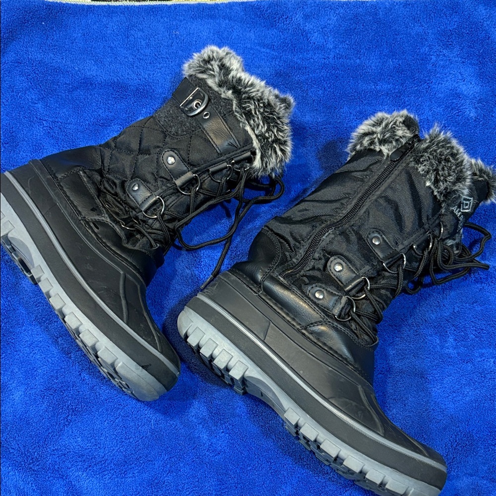 Dream Pairs Black Winter Boots with Faux Fur
